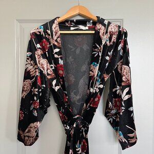 Women's Secret Black Velvet Robe w/ Kimono Sleeve - Jungle Print - Size S